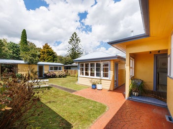 Space to Live, Work & Grow – Rare Opportunity