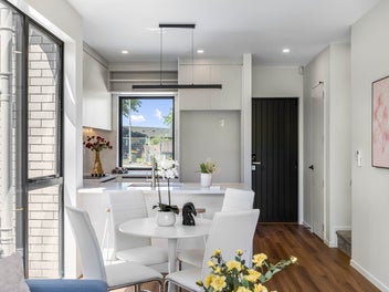 Modern Living in the Heart of Pakuranga