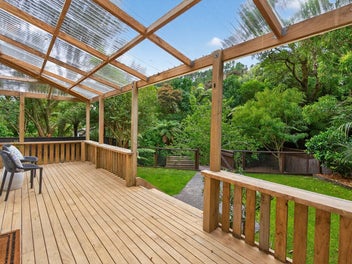 Green & Peaceful Living