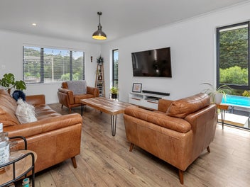 Your Private Maunu Retreat - Highly Appealing!