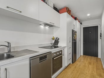 Well-located, high appeal apartment