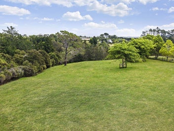 Premium 2 Hectare Canvas - Central Coatesville