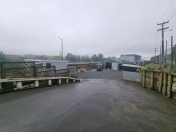 Image 1 of 6