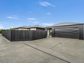 Now this is a MUST VIEW!