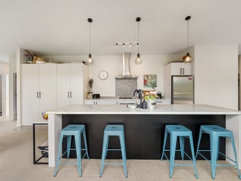 Smart Living with vendors on the move!