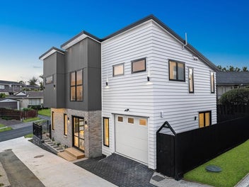 Offers a luxurious four-bedroom living