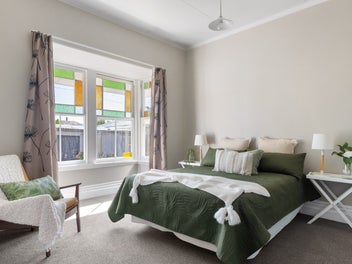 A foot on the ladder in Whataupoko!