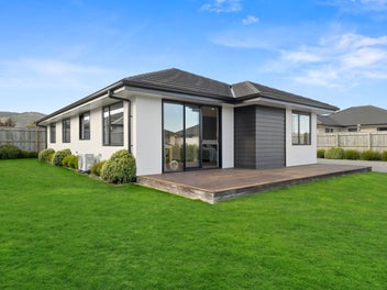 Fantastic First, Second or Retirement Home