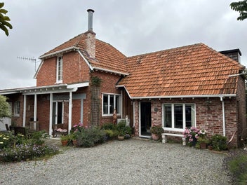 Hidden Gem on Hillsden