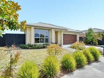 * UNDER OFFER * This Home & Location are Tops!