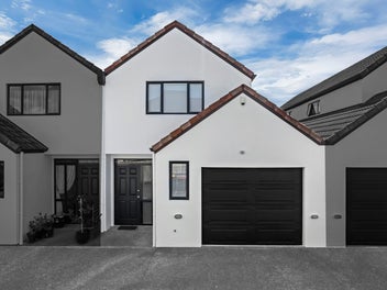 Family living near Botany Town Centre