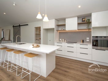 Immaculate Presentation Meets Design Drama!