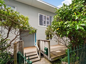 Central, Sunny & Seriously Convenient