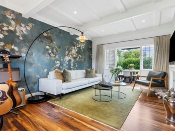 Artisan Residence and Land Offering