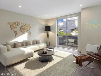 Modern Townhouse in the Heart of Newtown