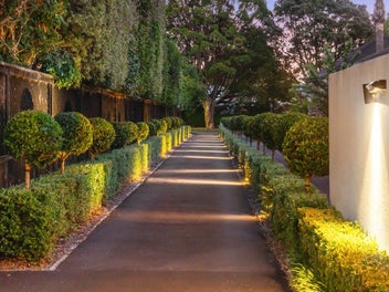 Premium home by Cornwall Park - Desirable DGZ