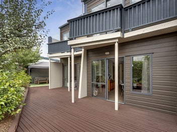 Townhouse/Apartment Living on Rochdale Way, Stoke