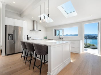 Iconic Villa - Modern Family Living