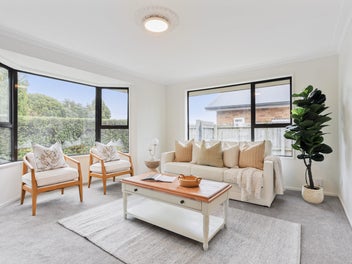 Charming & Delightful