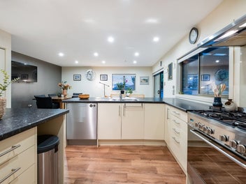 Family Living Made Easy! AUCTION