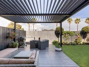 Easy Living in the Heart of the Mount