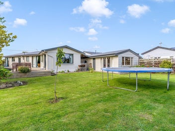 Comfortable, upgraded family home