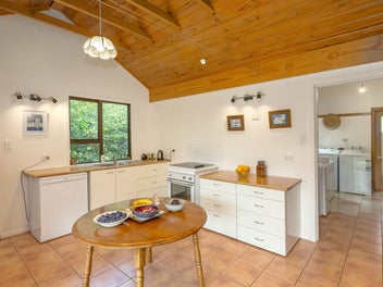 Tranquil rural retreat with modern comforts awaits