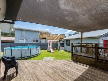 4 Bedrooms + Outdoor Entertaining!