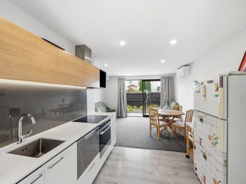 Freehold Investment with Car Space