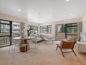 Easy Coastal Living at The Palms