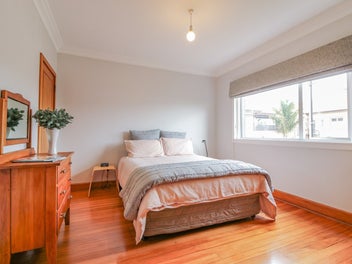 Eight inner-city townhouses with strong returns