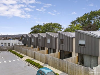 Investor Gold and Easy First or Future Home