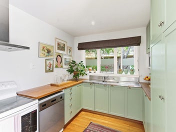 Peaceful Garden Retreat