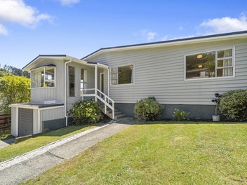 Spacious & Sunny Family Haven