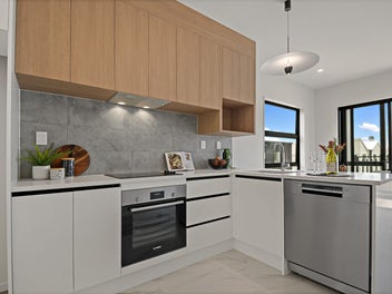 MUST BE SOLD! All Offers Invited!