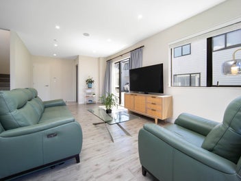 Modern Comfort in a Prime Hobsonville Location