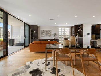 Contemporary Bays Living