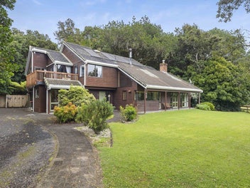 Bush side lifestyle retreat