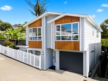 Modern Living in Double Westlake Zone