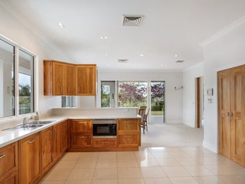 Fern Lake Park - a gracious riverside estate