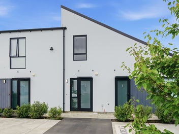 Ready-made Rental- 5-5.3% yield