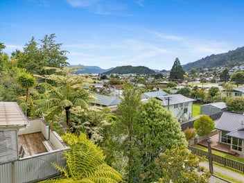 A Place to Settle, A View to Keep