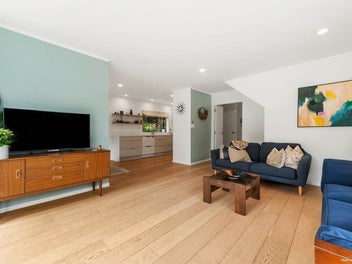 Excellent First Home or Smart Investment!