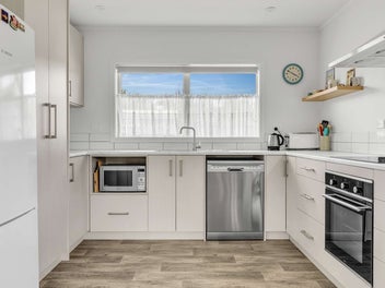 First Time on the Market- Perfect Investment!