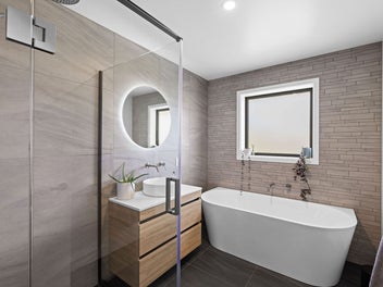 Premium Living, Prime School Zoning!