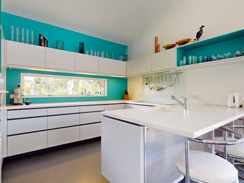 ARCHITECTURAL DELIGHT/ 30 KENT AVENUE