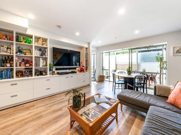 Architectural Quality Meets Courtyard Living