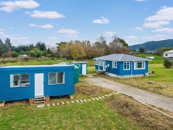 Home + sleep-outs + lifestyle + income