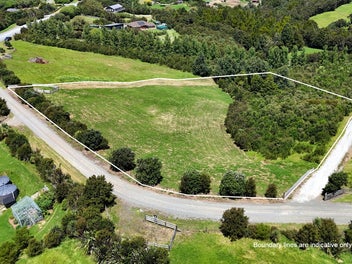 Big skies, rolling views, minimal build covenants