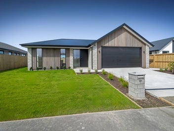 MOVE IN NOW - New Family Home in Rolleston